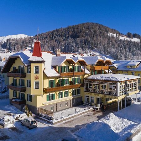 Hotel Cristallo Dobbiaco Dış mekan fotoğraf