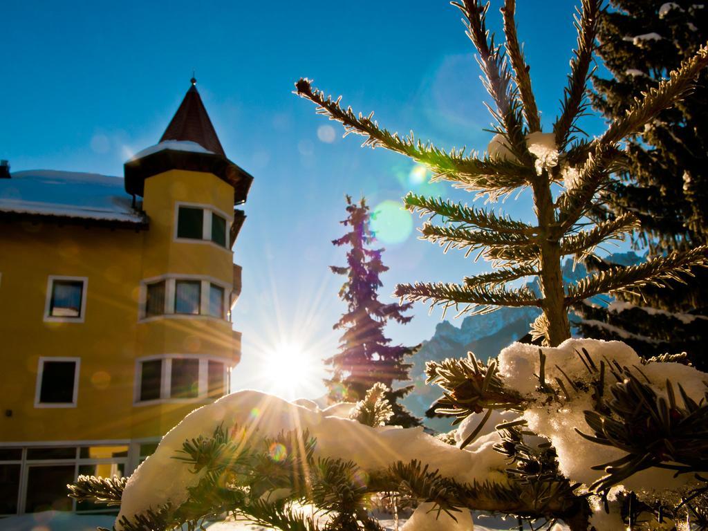 Hotel Cristallo Dobbiaco Dış mekan fotoğraf