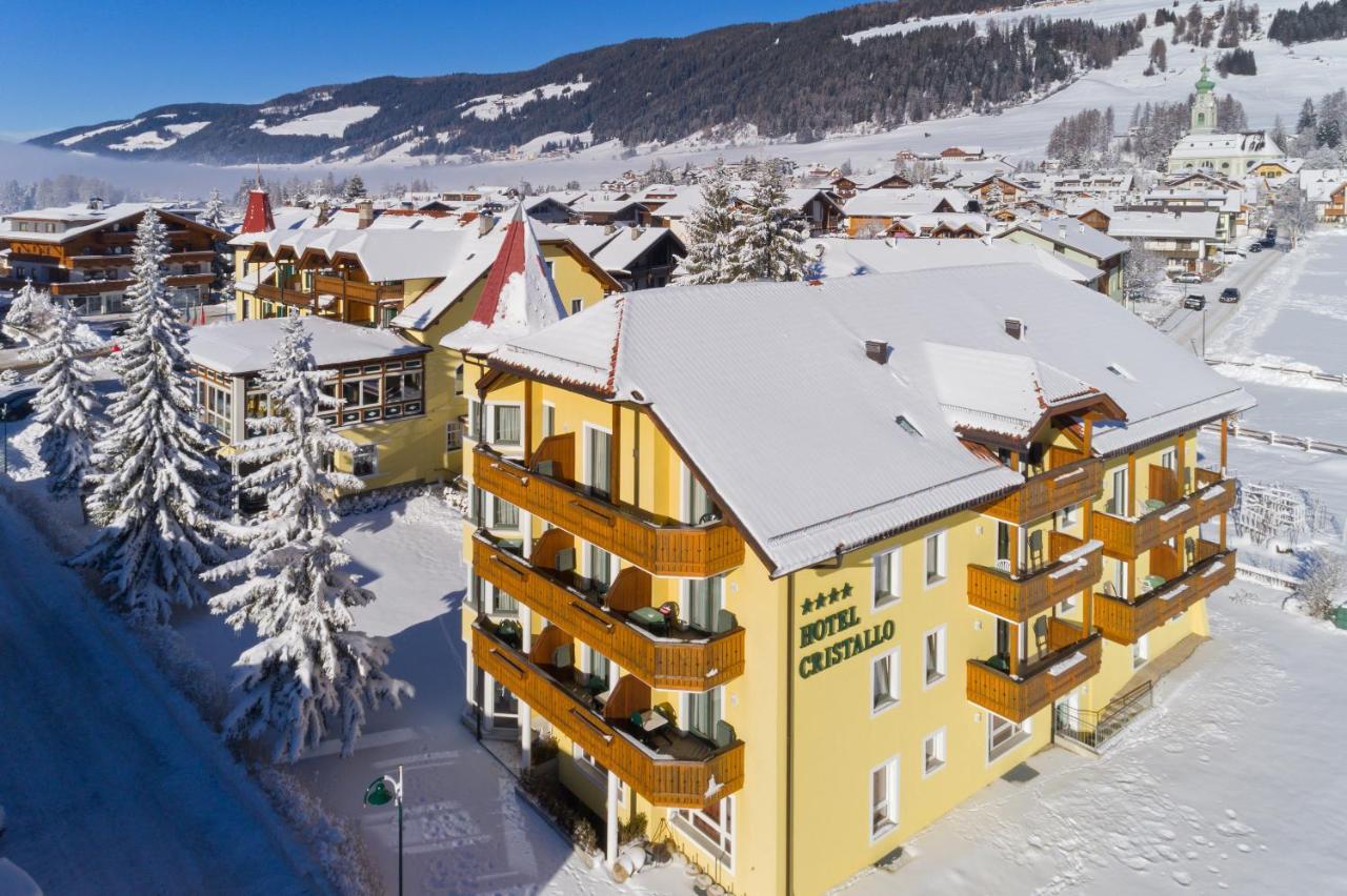 Hotel Cristallo Dobbiaco Dış mekan fotoğraf