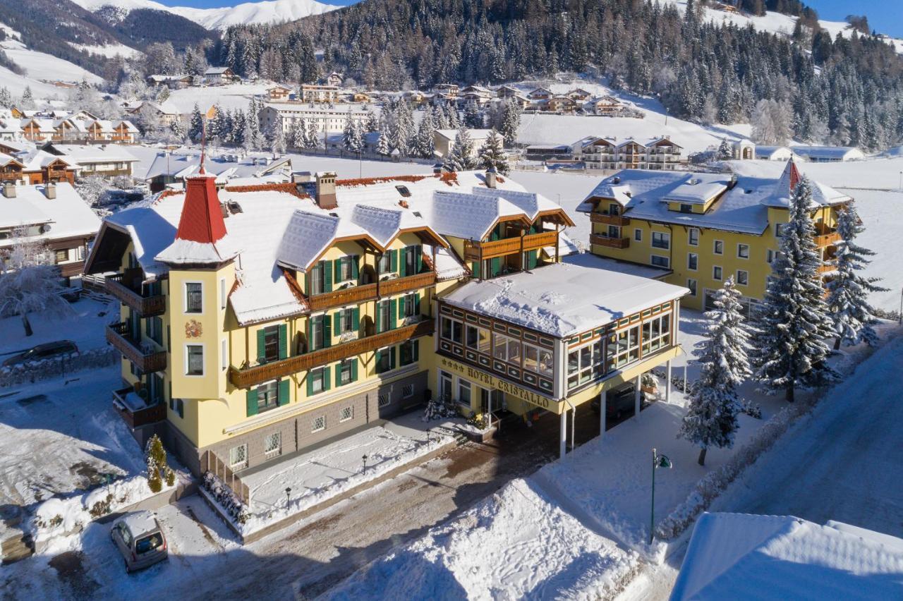 Hotel Cristallo Dobbiaco Dış mekan fotoğraf