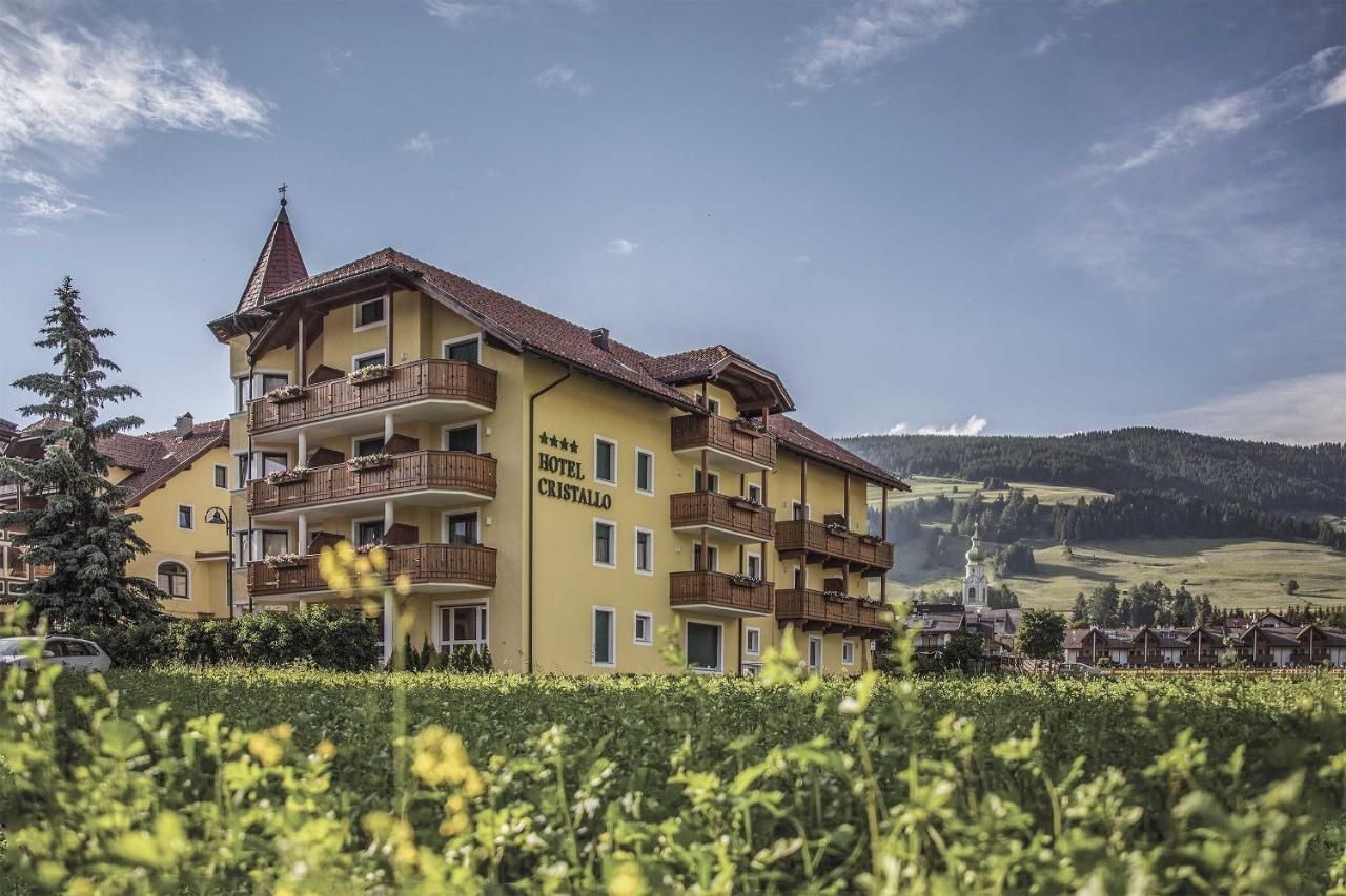 Hotel Cristallo Dobbiaco Dış mekan fotoğraf